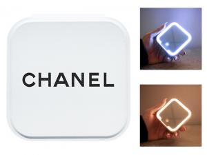 LED Compact Mirror With Adjustable Lighting